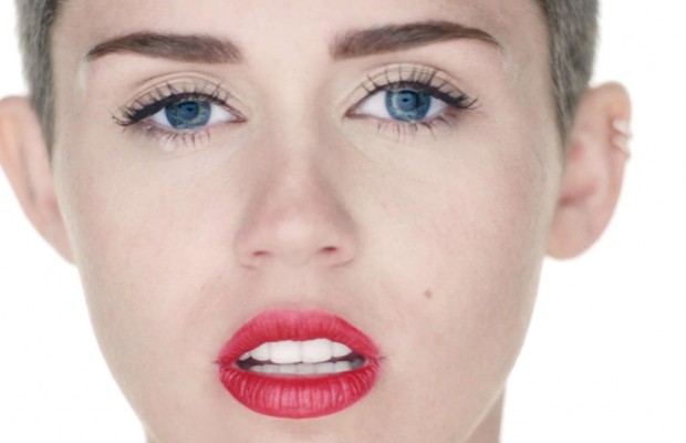 Miley-Cyrus-Wrecking-Ball-Caps-1